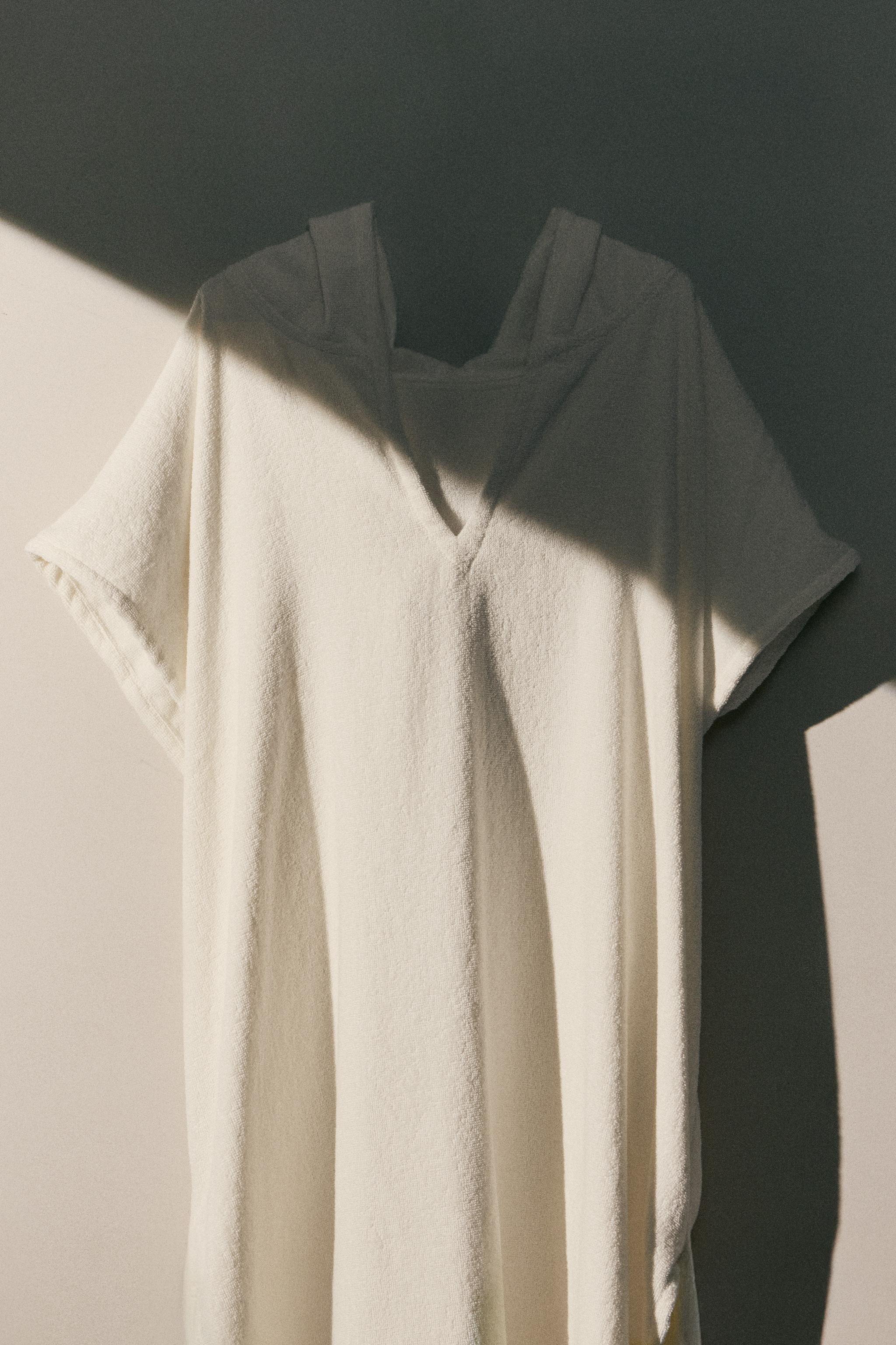 COTTON TERRYCLOTH BEACH PONCHO